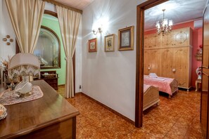 3 Schlafzimmer, Bügeleisen/Bügelbrett, WLAN