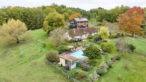 Le Petit'Ô – Domaine De L'ô: Peaceful Gîte with Pool in Périgord Pourpre