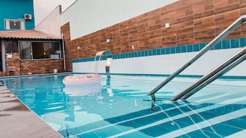 Piscina externa