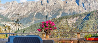 Gîte 'Lézard' with Mountain View, Private Terrace, and Wi-Fi