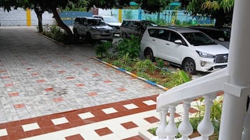 Family Quadruple Room, Garden View | Free WiFi