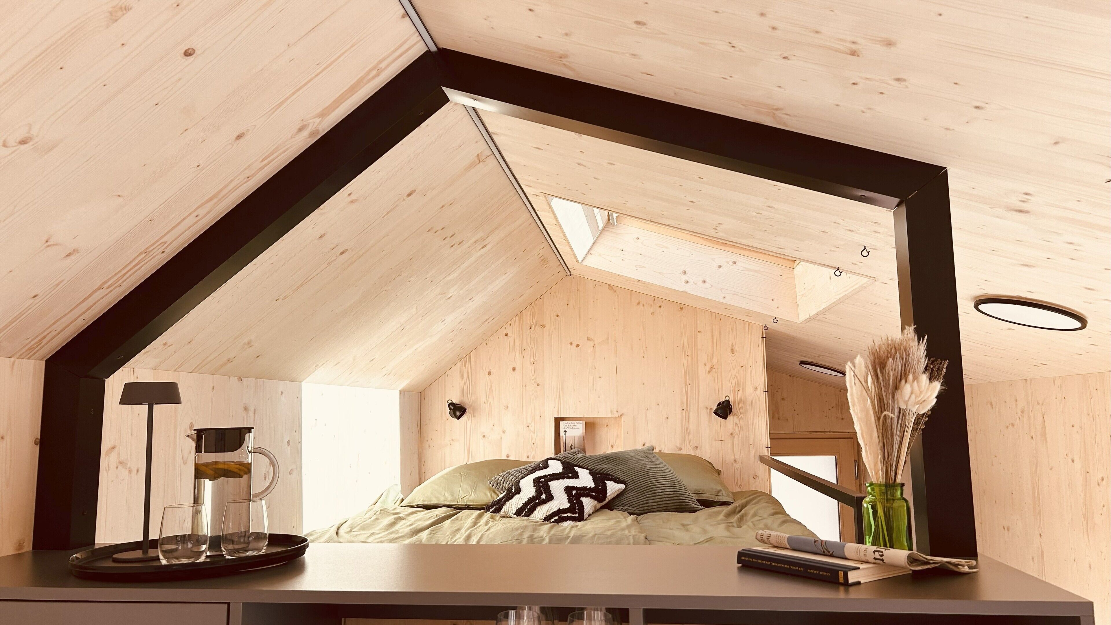 Waldbaude Cozy +2 | Individuell dekoriert, kostenloses WLAN, Bettwäsche