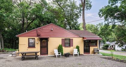Spacious 3BR Home Firepit & Grill