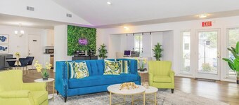  Landing Furnished Apartments - DeSoto