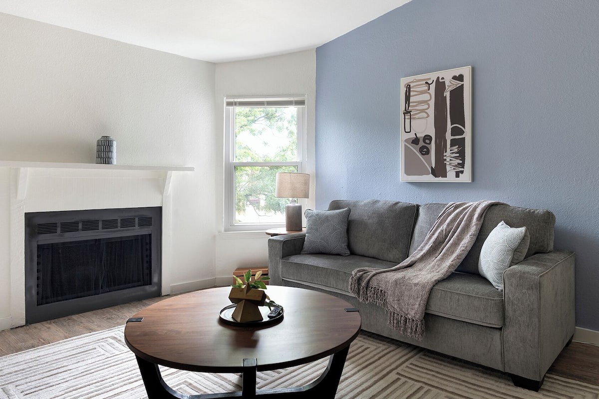 Apartment (2 Bedrooms) | Living area | 50-inch TV with digital channels