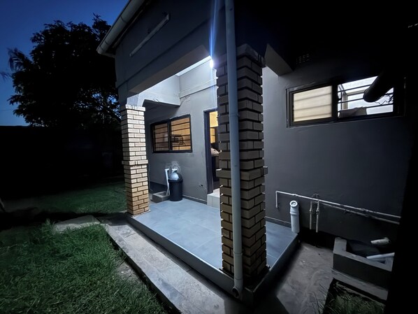 Apartment, 3 Bedrooms, Accessible, Smoking | Property grounds