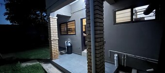 Spacious & Modern 3-bedroom Foxdale