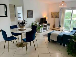 Amazing Apartment in Coral Way | Living area | 42-inch LED TV with digital channels - I Love It Coral Way Apartments (Miami)