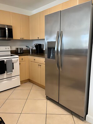 Lovely 1 Bedroom Coral Way Apartment | Private kitchen | Full-size fridge, microwave, coffee/tea maker, toaster