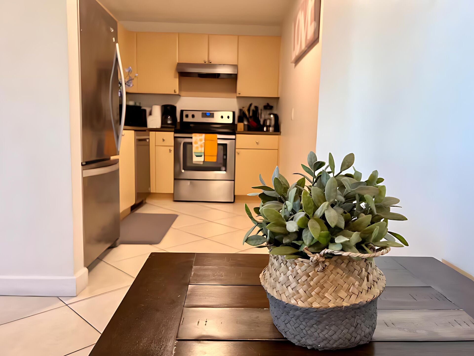 Apartemen, 2 kamar tidur, balkon | Dapur pribadi | Lemari es besar, microwave, mesin pembuat kopi/teh, dan pemanggang roti