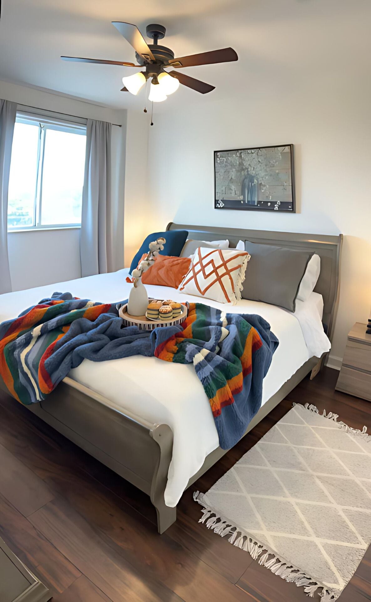 2 Bedrooms & 2 Bathrooms Coral Way Apartment