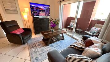 2 Bedrooms & 2 Bathrooms Coral Way Apartment | Living area