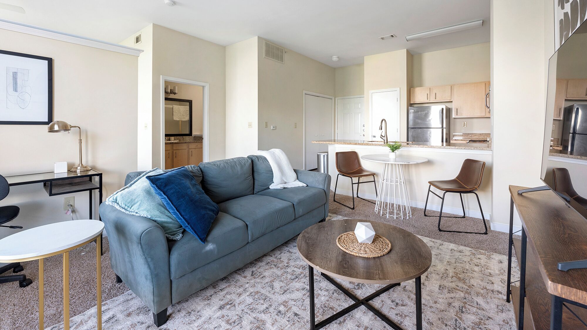 Apartment (1 Bedroom) | Living area | 50-inch TV with digital channels