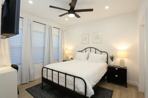 4 makuuhuonetta, silitysrauta/-lauta, Wi-Fi, vuodevaatteet