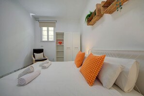1 chambre, bureau, fer et planche Ă repasser, Wi-Fi