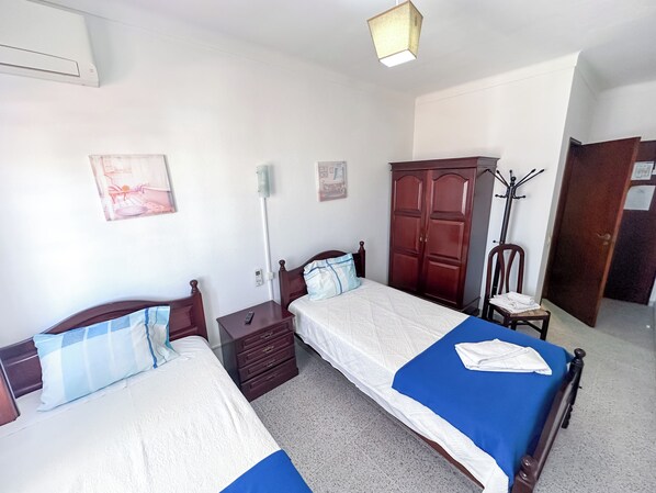 Twin Room | Free WiFi