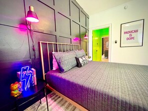 1 bedroom, desk, iron/ironing board, WiFi