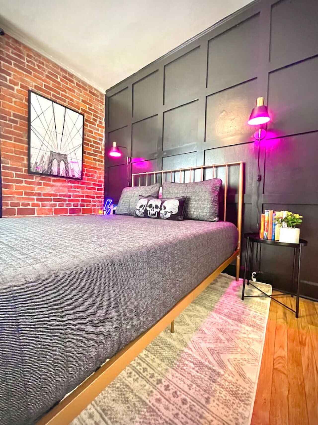 1 bedroom, desk, iron/ironing board, WiFi