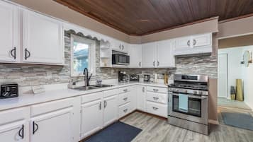 Mikrowelle, Ofen, Herdplatte