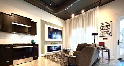 The Dim Light - One Bedroom