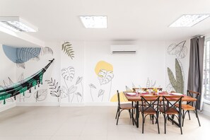 Apartment | Dining