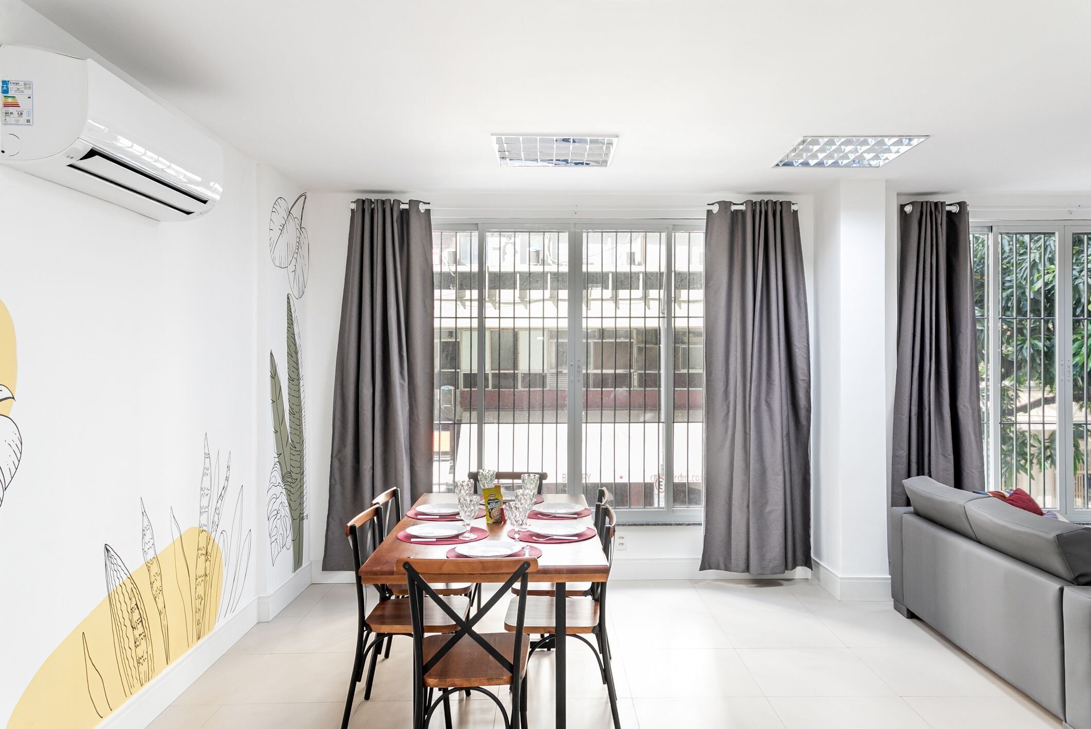 Apartment | Dining