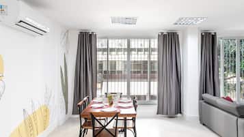 Apartment | Dining