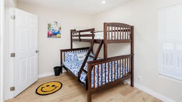 4 bedrooms, iron/ironing board, travel crib, free WiFi