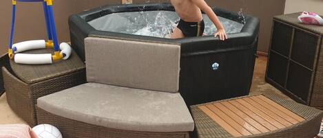 Tina de hidromasaje interior