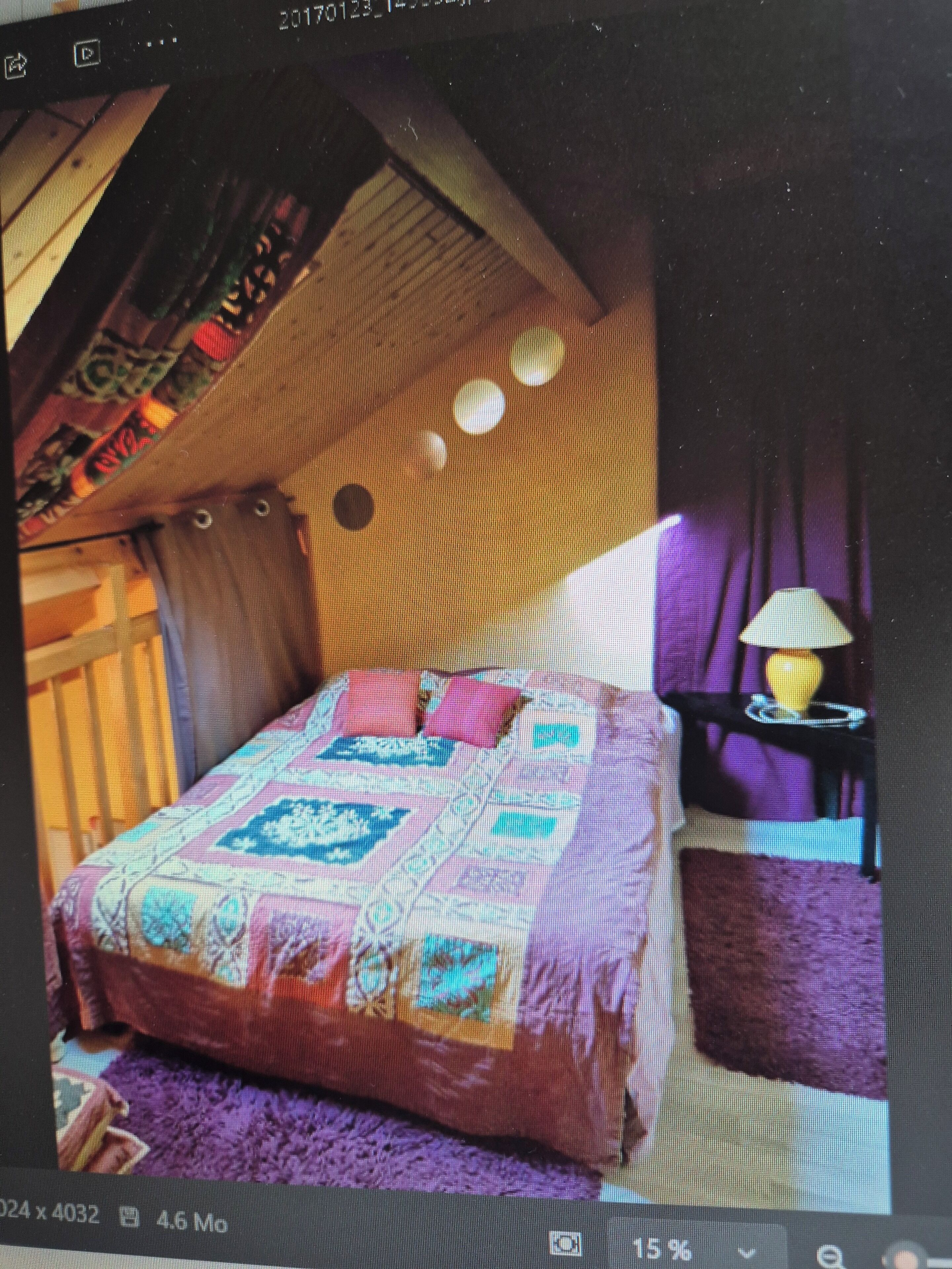 3 bedrooms, bed sheets