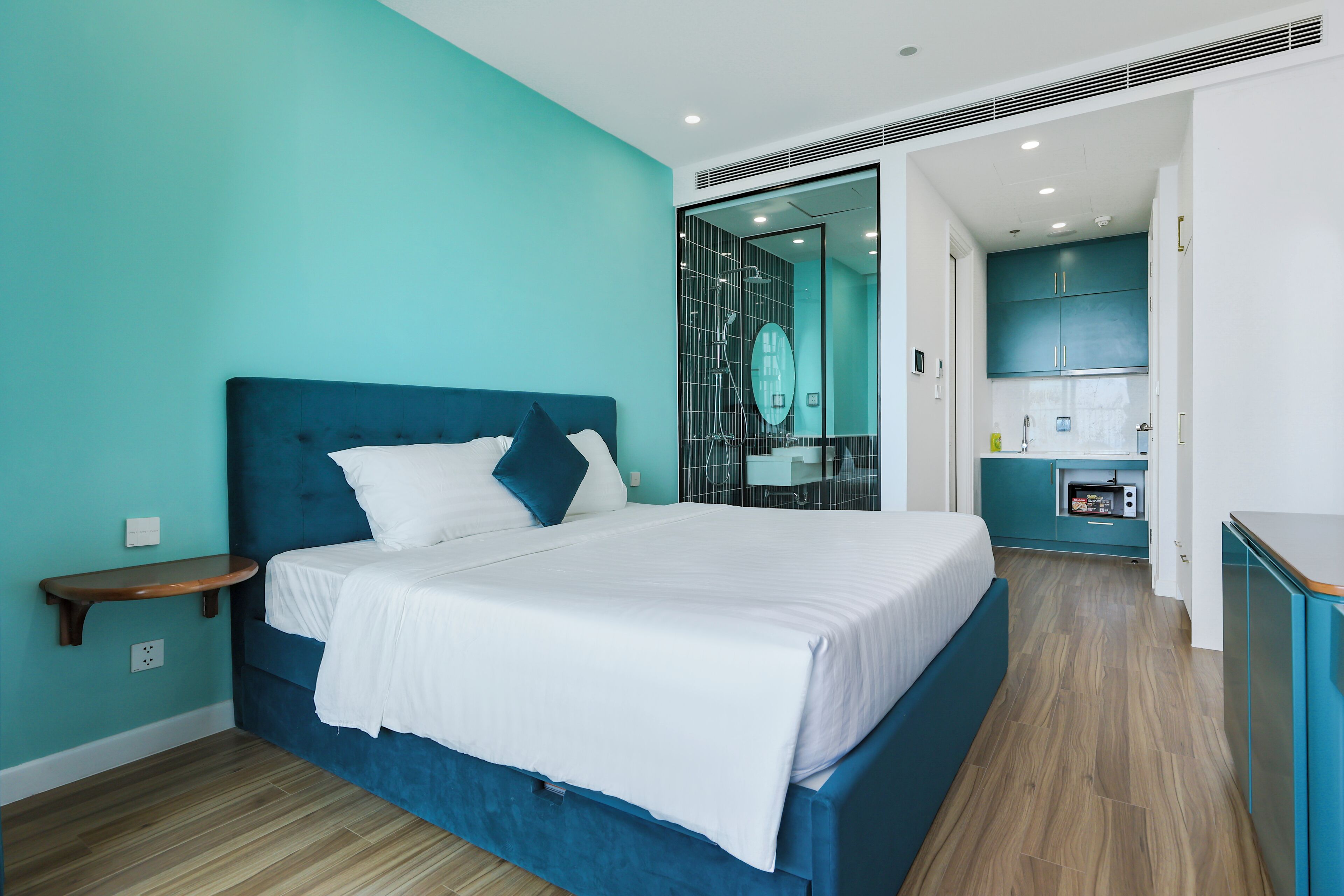 Suite Studio, balcon, vue océan | Literie hypoallergénique, matelas mémoire de forme, minibar