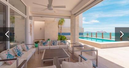 Your Beach Haven in Bahía Kino. 7 Beds and Pool.