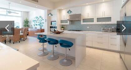 Your Beach Haven in Bahía Kino. 7 Beds and Pool.