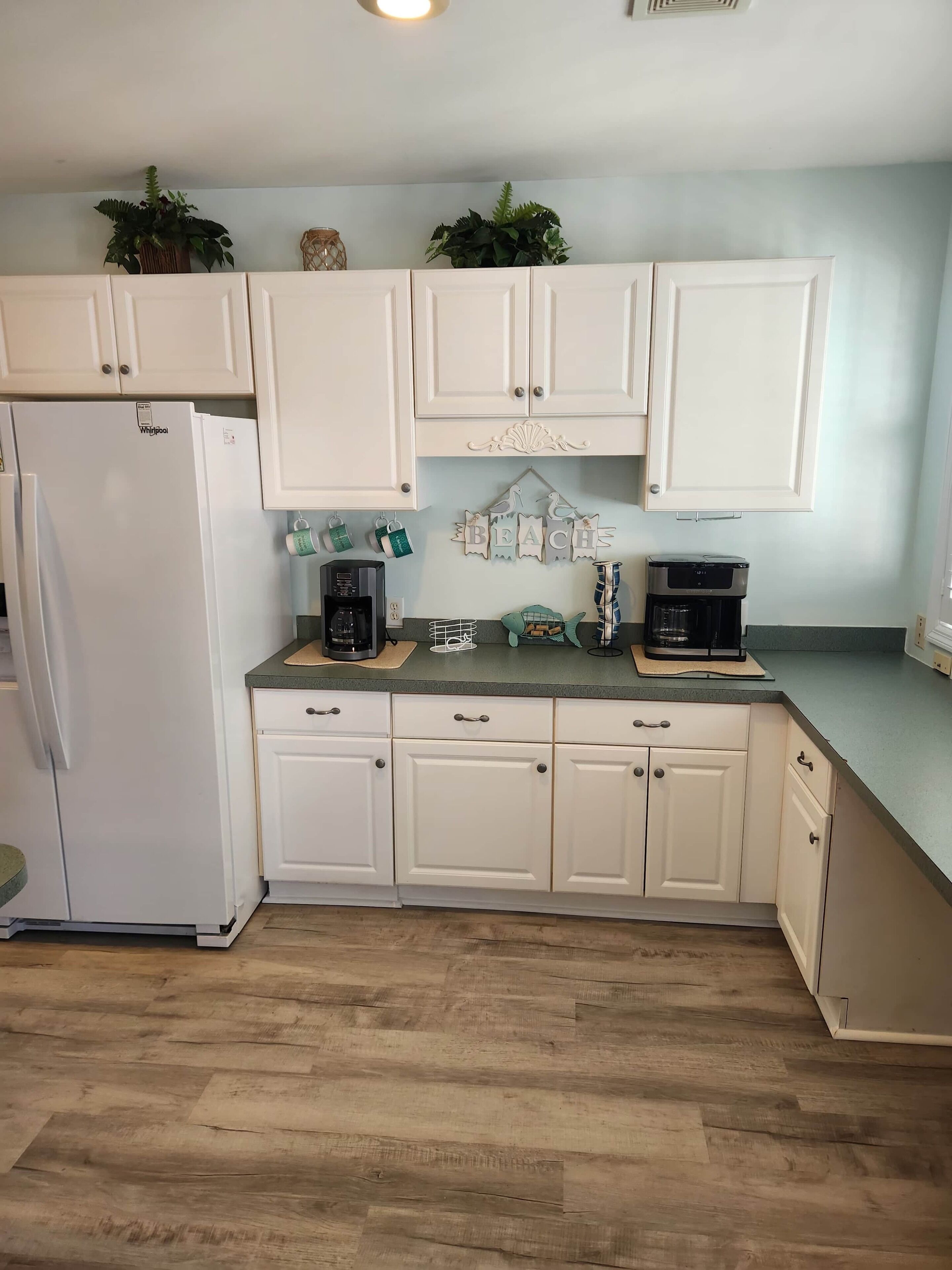 冰箱、微波炉、烤箱、炉灶