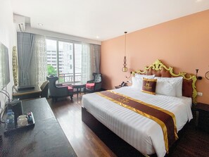 Desk, free WiFi - Xaysomboun Hotel  (Vientiane)