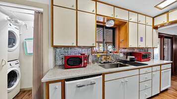 MikrovÄgsugn, ugn, spishÀll och diskmaskin