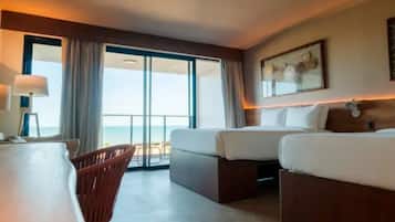 Superior Plus com Banheira na Varanda - Vista Mar | Frigobar, cofres nos quartos, cortinas blackout, Wi-Fi de cortesia