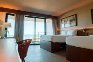 Superior Plus com Banheira na Varanda - Vista Mar