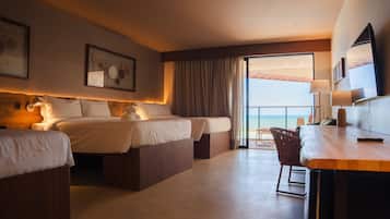 Superior com Banheira na Varanda - Vista Mar | Frigobar, cofres nos quartos, cortinas blackout, Wi-Fi de cortesia