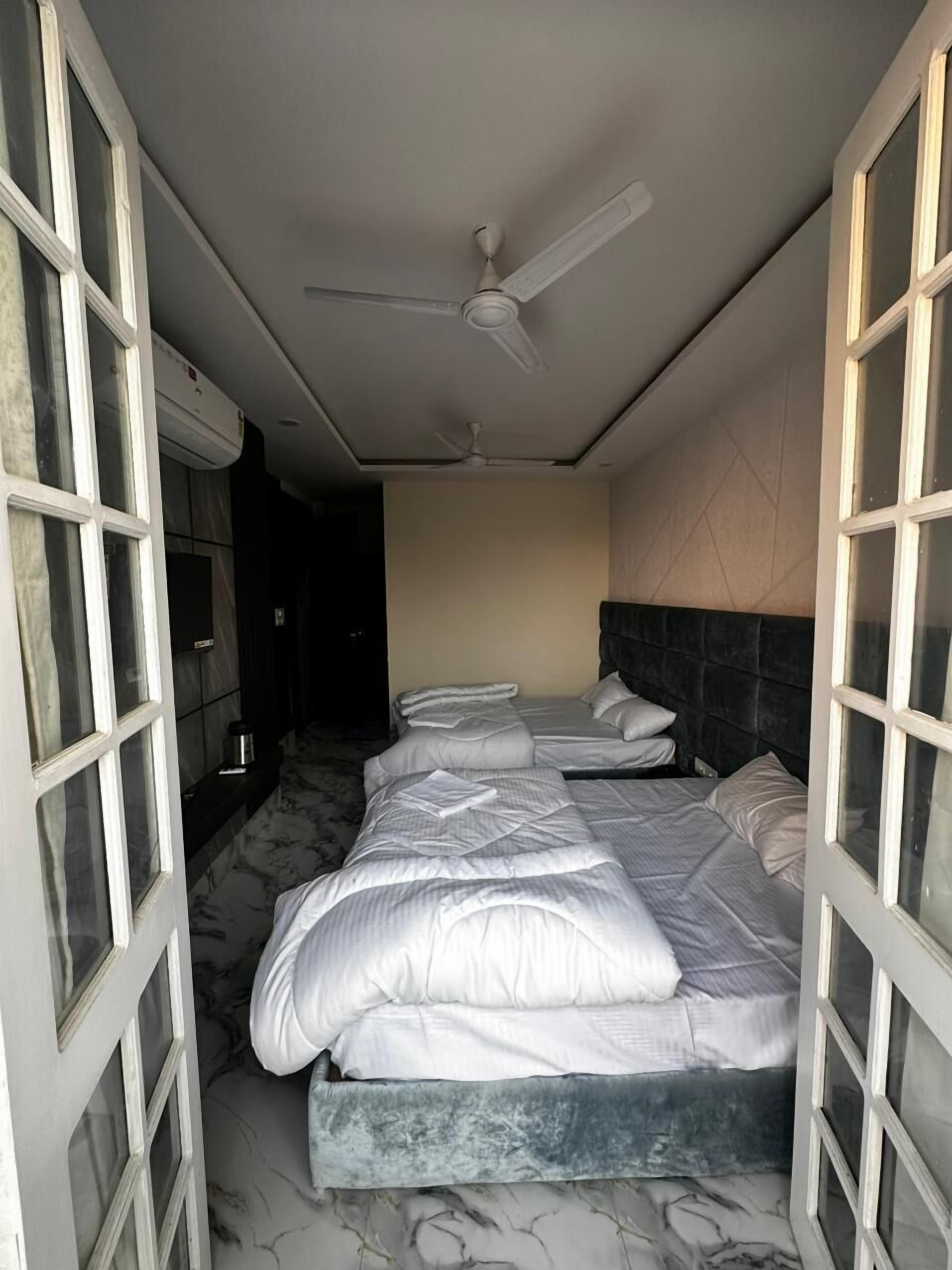 Luxury Double Room, City View | Free WiFi