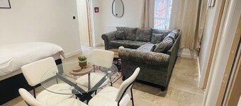 Urban Apartment A beautiful Apartment in the city of burton upon Trent