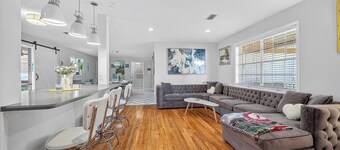 Serene Lake house in Milton Florida