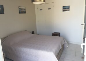 3 bedrooms, WiFi, bed sheets