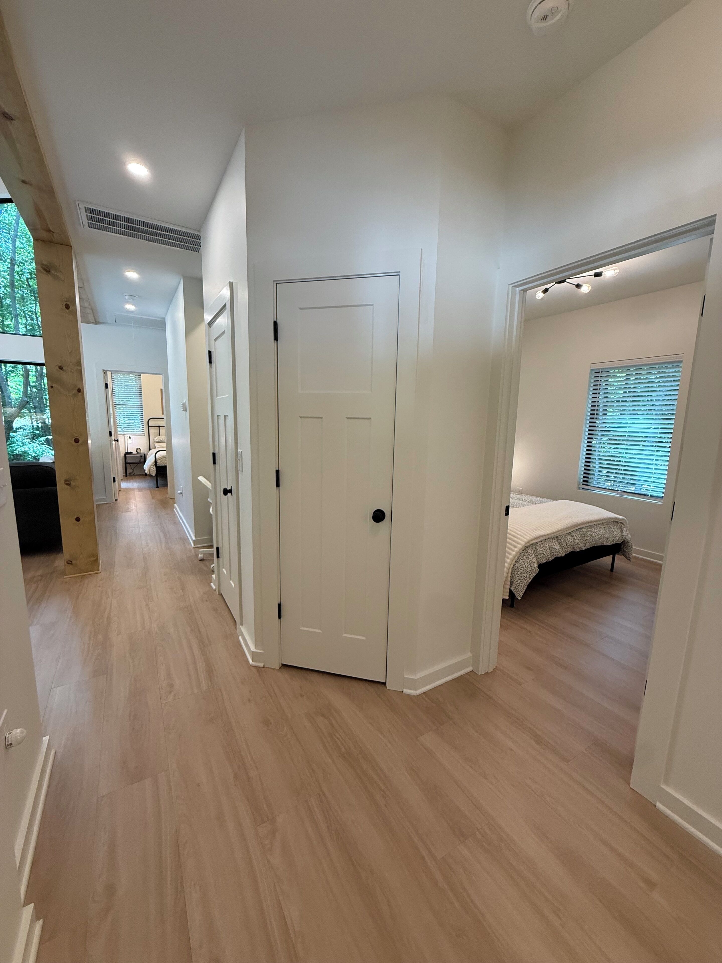 3 chambres, bureau, fer et planche à repasser, accès au Wi-Fi (inclus)