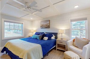 3 bedrooms, desk, iron/ironing board, free WiFi