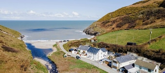Cynefin, New Quay - One Bedroom Cottage, Sleeps 2