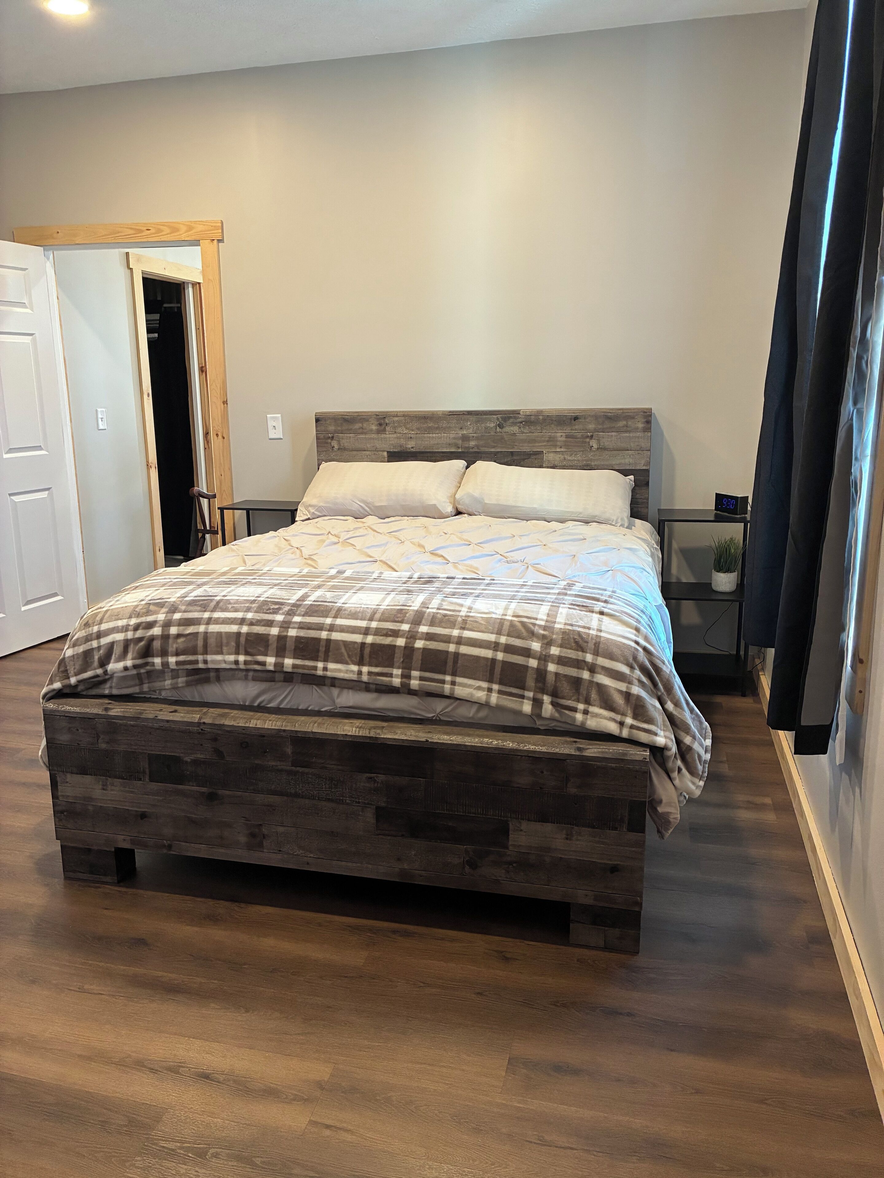 1 bedroom, WiFi, bed sheets