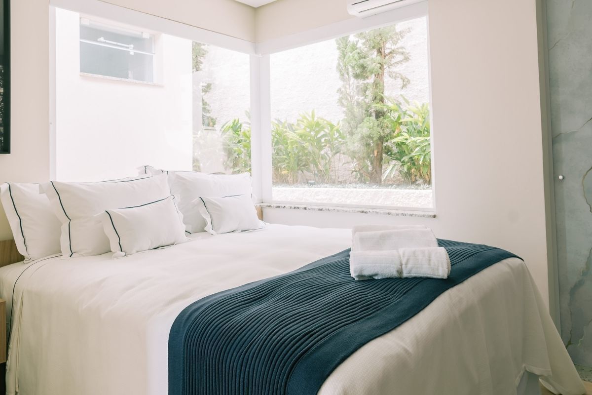 Suite Master com cama queen e banheira de hidromassagem | 客房內保險箱、書桌、熨斗/熨衣板、免費無線上網