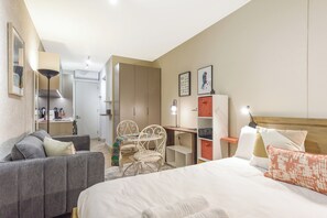 In-room safe, iron/ironing board, Internet, bed sheets