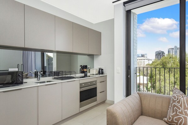 Fridge, microwave, oven, stovetop